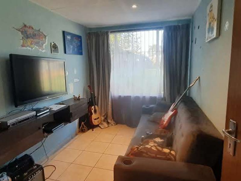 MORE SPACE. MORE VALUE. MORE HOME! - Photo 9