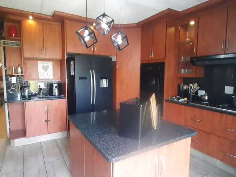 MORE SPACE. MORE VALUE. MORE HOME! - Photo 6