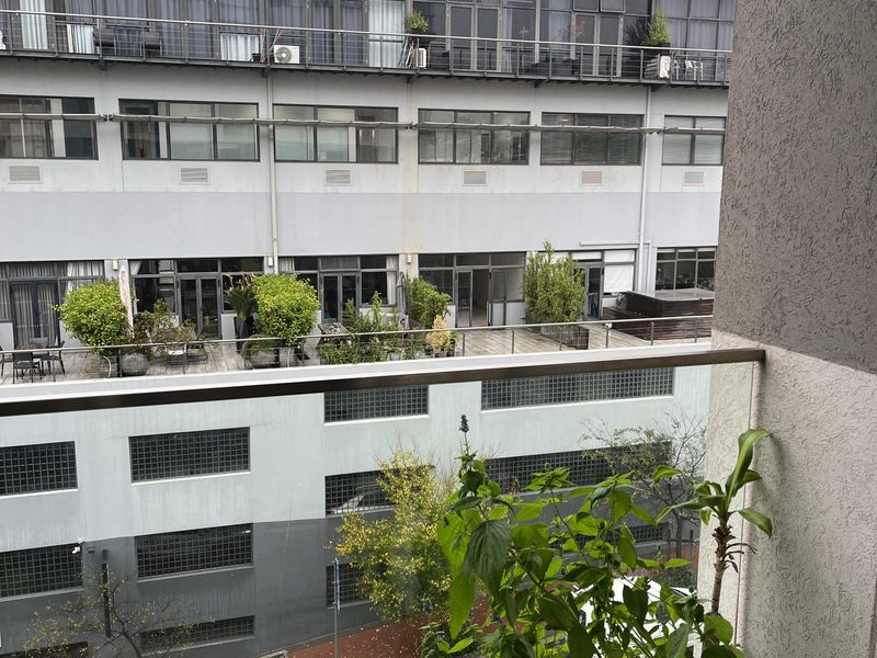 modern fully furnished 1 bedroom apartment in the heart of De waterkant - Photo 10