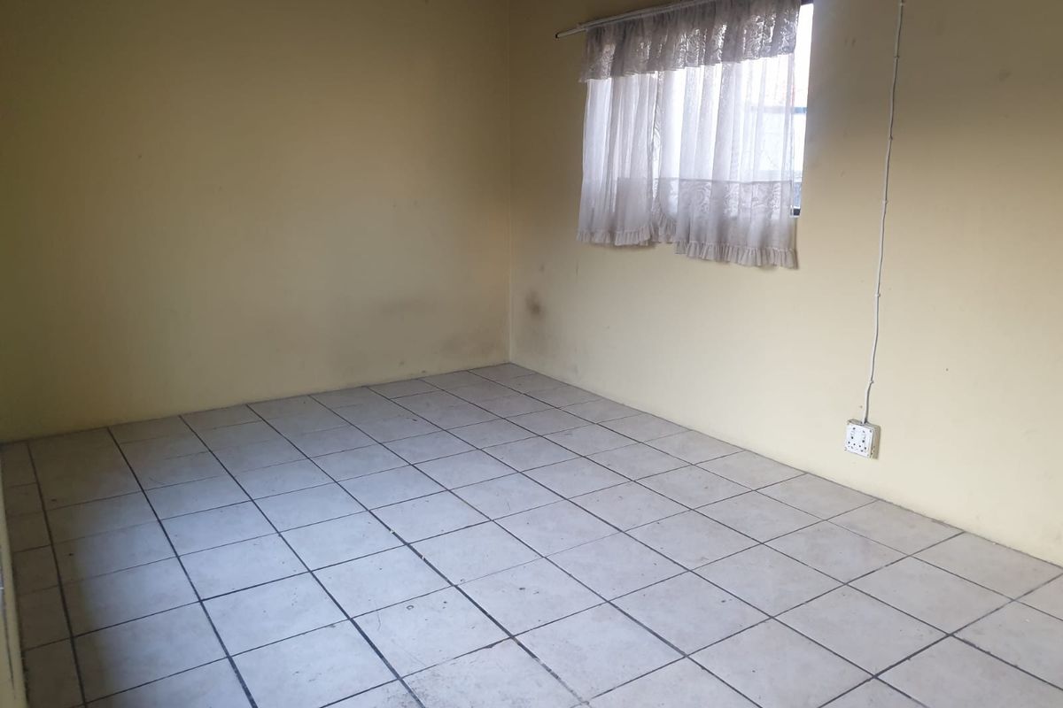 8 Bedroom house for sale in Brakpan - Photo 3