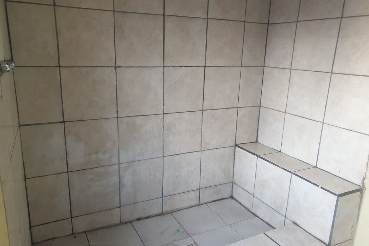 8 Bedroom house for sale in Brakpan - Photo 4
