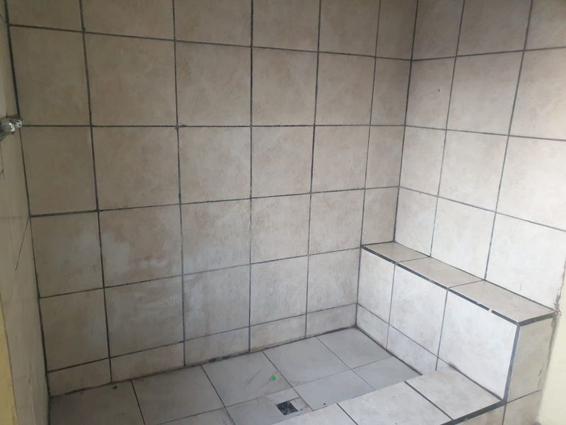 8 Bedroom house for sale in Brakpan - Photo 4