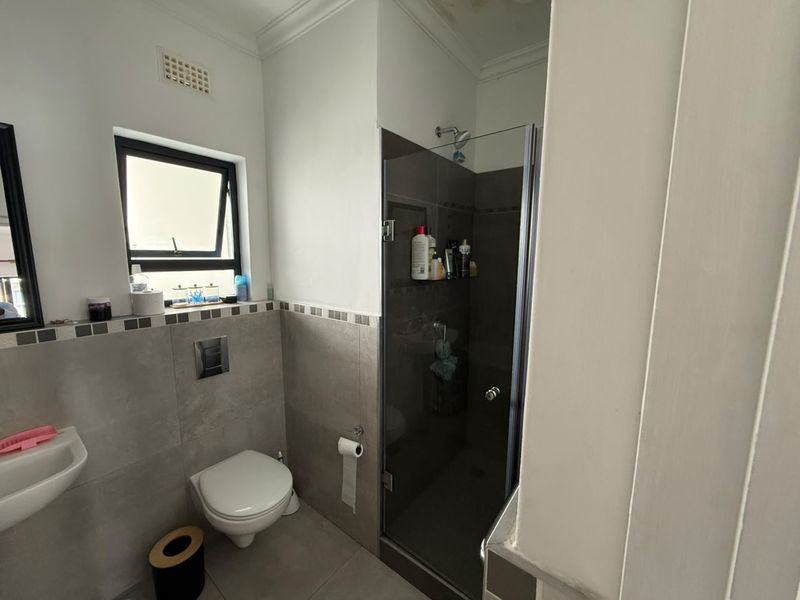 Modern 2 Bedroom, 2 Bathroom Apartment for Sale in Summer Ridge, Umhlanga Ridge - Photo 9