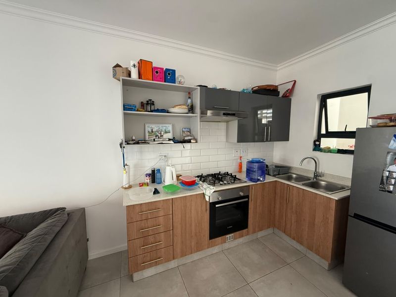Modern 2 Bedroom, 2 Bathroom Apartment for Sale in Summer Ridge, Umhlanga Ridge - Photo 2