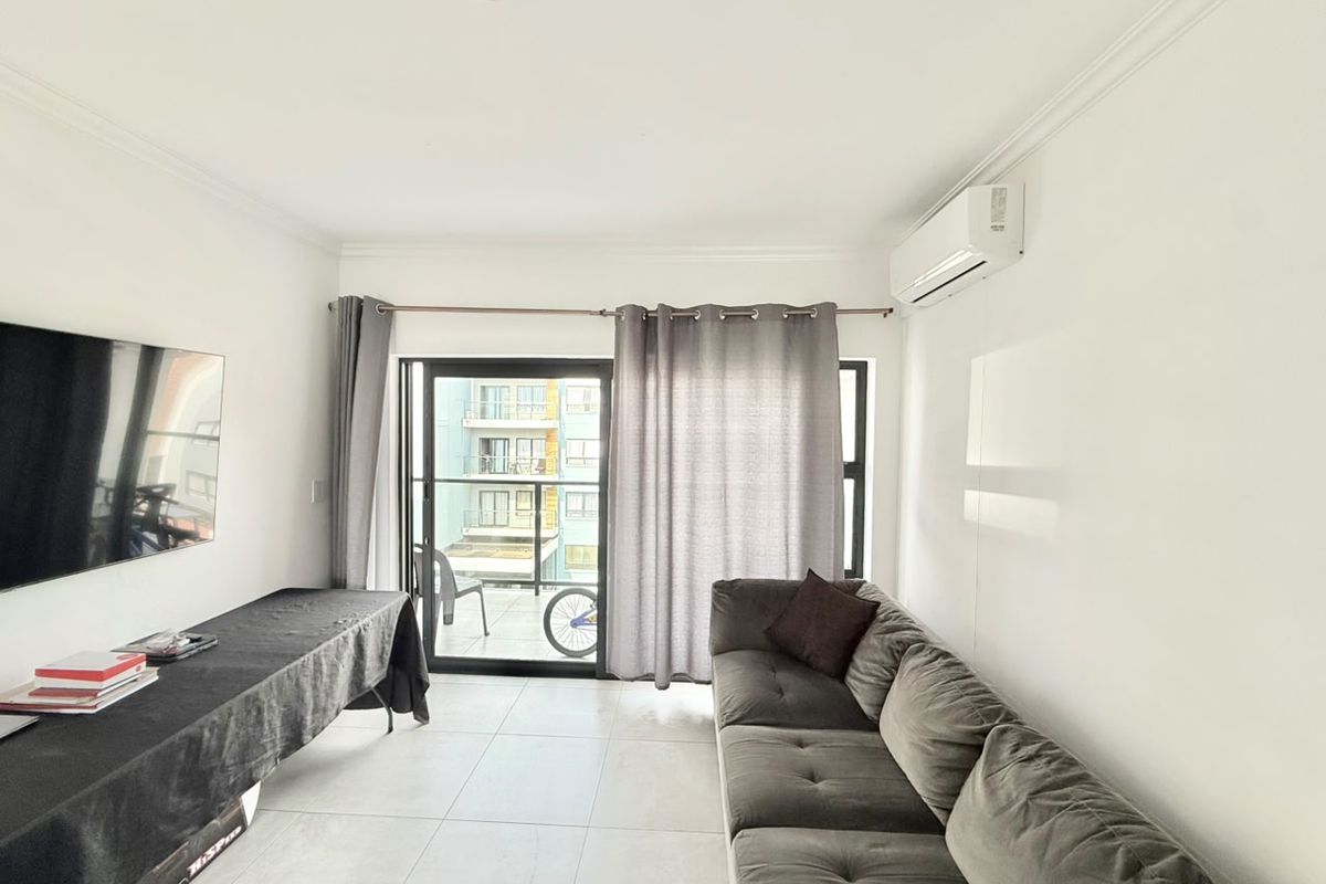 Modern 2 Bedroom, 2 Bathroom Apartment for Sale in Summer Ridge, Umhlanga Ridge - Photo 4