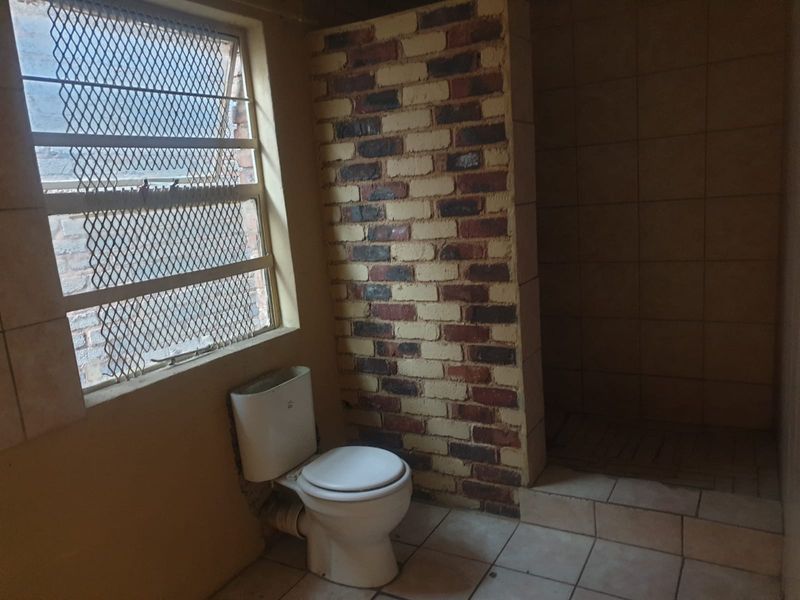 12 Bedroom House For Sale in Brakpan Central - Photo 2
