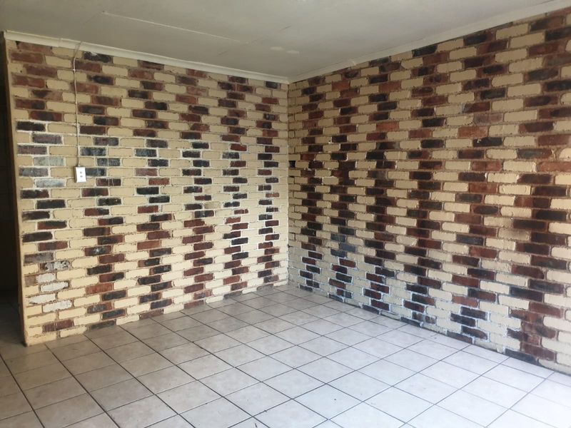 12 Bedroom House For Sale in Brakpan Central - Photo 5
