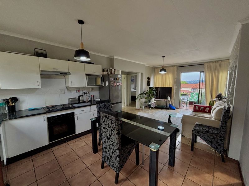 Lock-Up-and-Go Living with Views Across Johannesburg - Photo 3