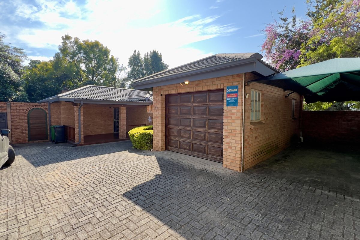 3 Bedroom House to Let in Sonheuwel - Photo 4