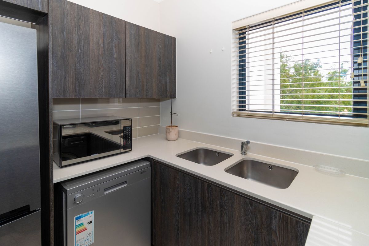 Furnished 3 bedroom apartment in De Velde to rent - Photo 4