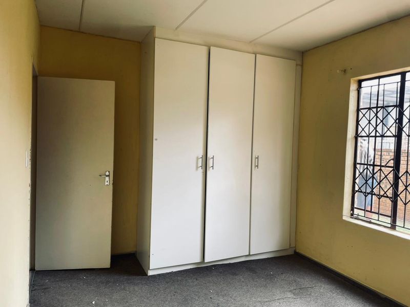2 Bedroom Ground floor unit for sale - Photo 6
