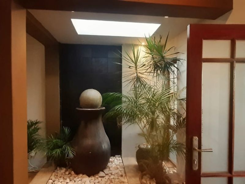 Ultra Modern Home! - Photo 2