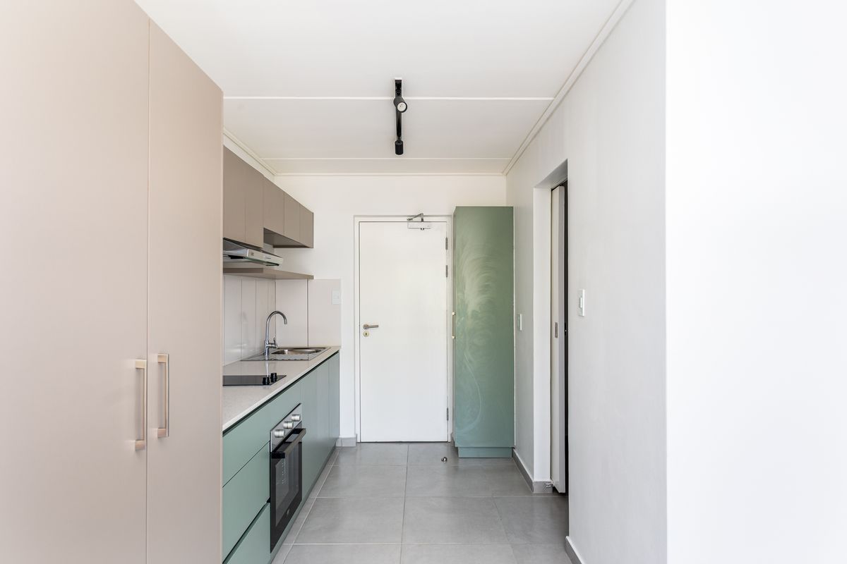 Studio Apartment for Sale - Photo 2