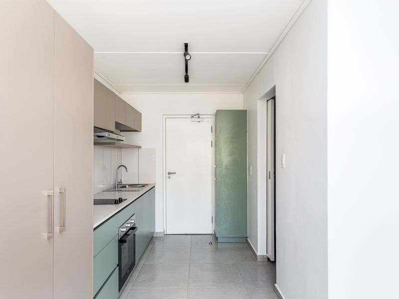 Studio Apartment for Sale - Photo 2