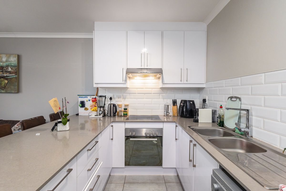 2 Bedroom Duplex Apartment for Sale - Photo 2