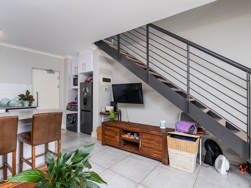 2 Bedroom Duplex Apartment for Sale - Photo 6