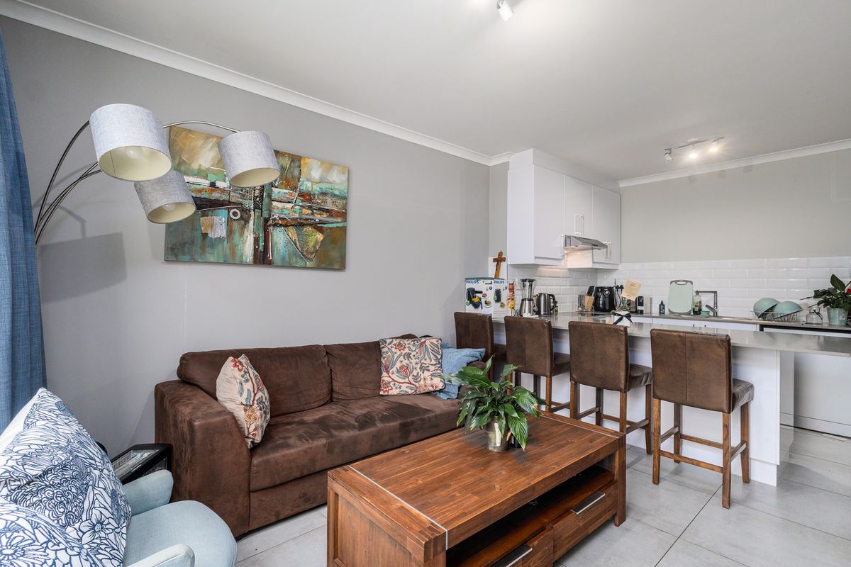 2 Bedroom Duplex Apartment for Sale - Photo 4