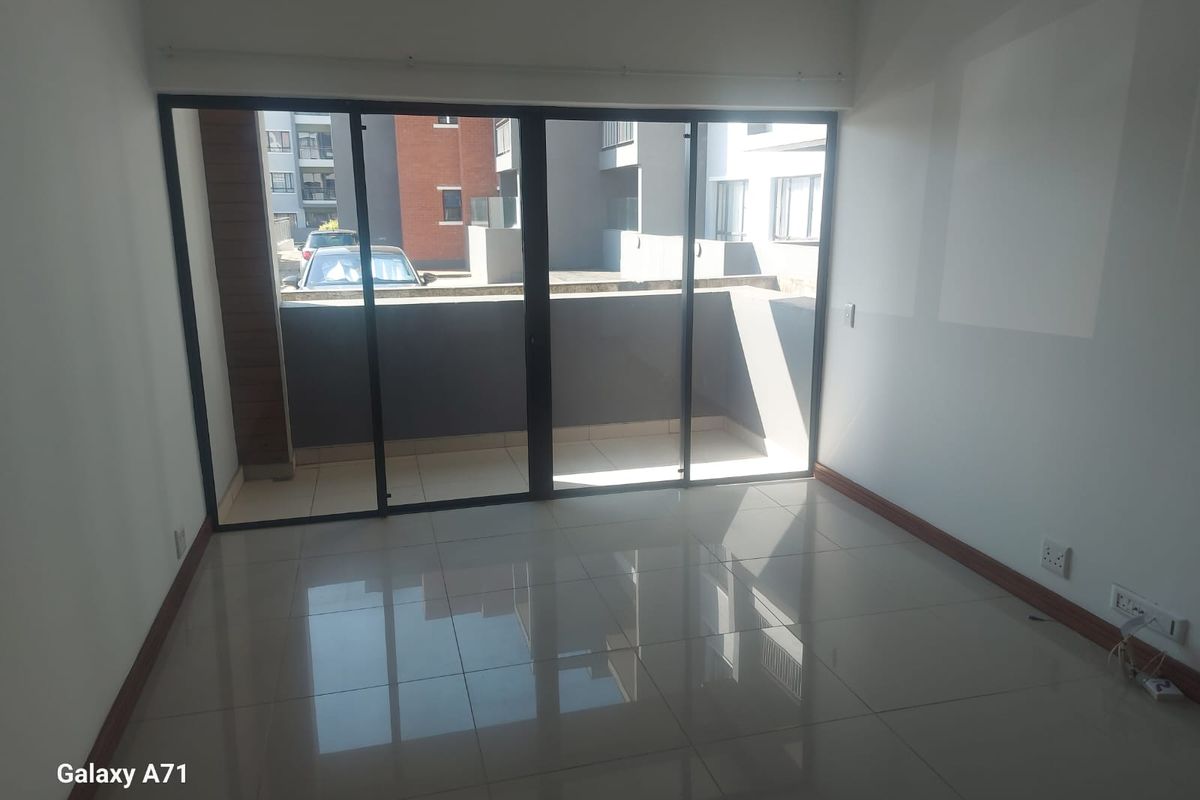 Modern one-bedroom apartment in Park Avenue, Umhlanga Ridge. - Photo 4