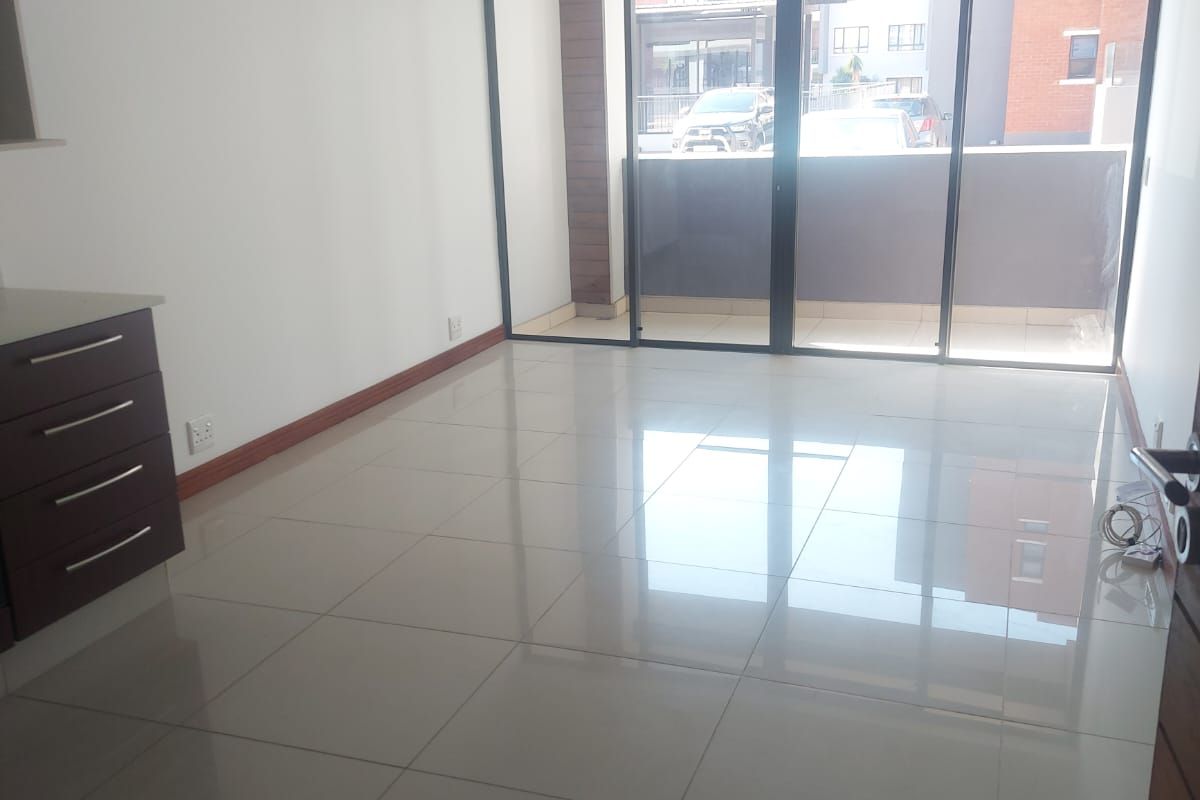 Modern one-bedroom apartment in Park Avenue, Umhlanga Ridge. - Photo 5