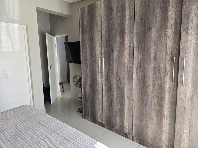 Modern 4-Bedroom Duplex to Rent in Mods@Willows - Photo 9