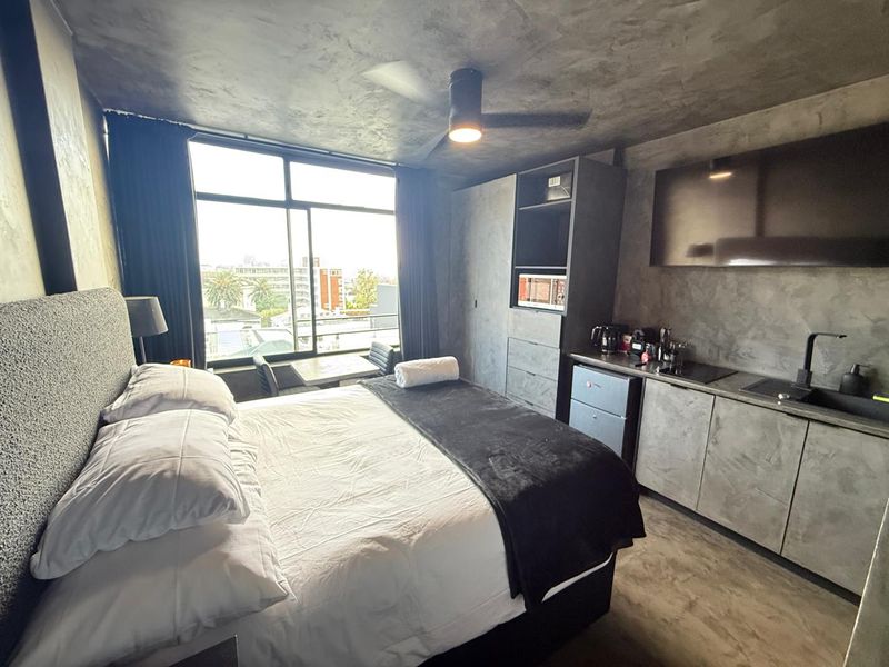 Cosy fully furnished studio in prime location - Photo 1