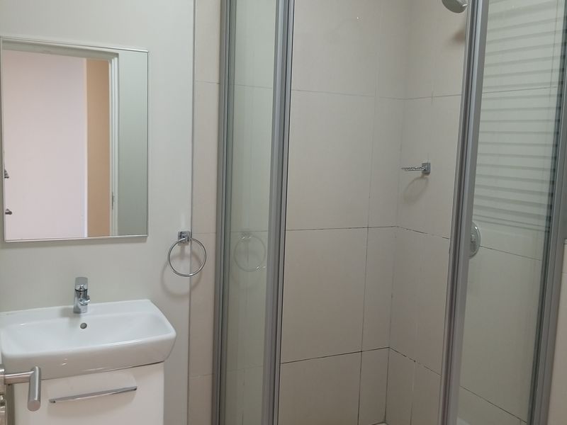 Luxurious 1 Bedroom Apartment in Umhlanga In the famous Ridge Town Central. - Photo 10
