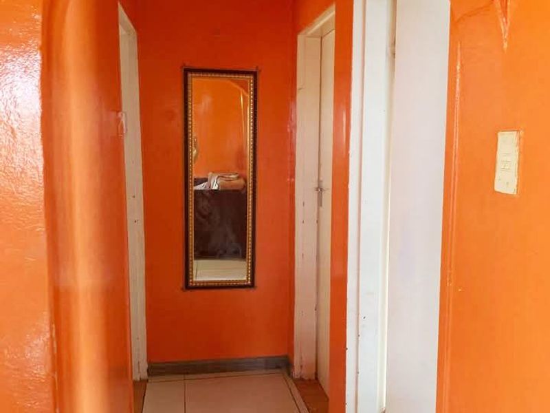 2 BED 1 BATH HOUSE WITH FLATLET FOR SALE - Photo 8