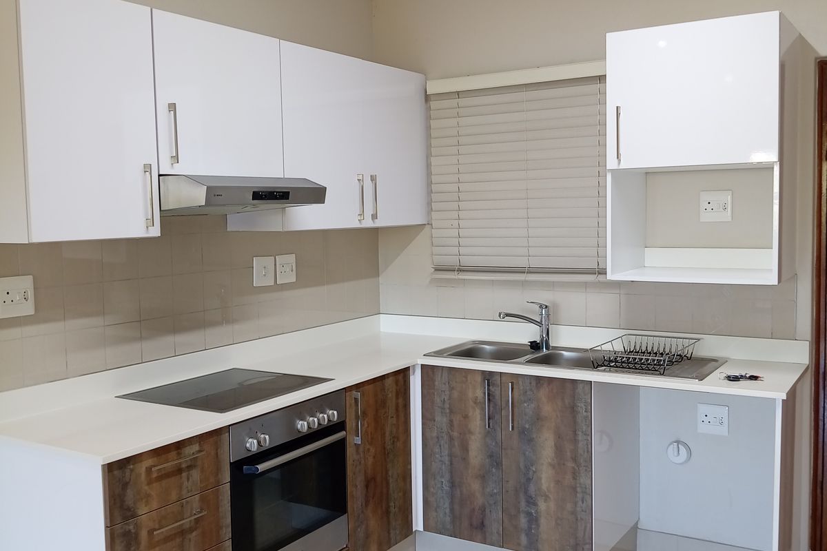 *Modern 1-Bedroom Apartment for Sale – Ridge Town Central, Umhlanga Ridge* - Photo 3