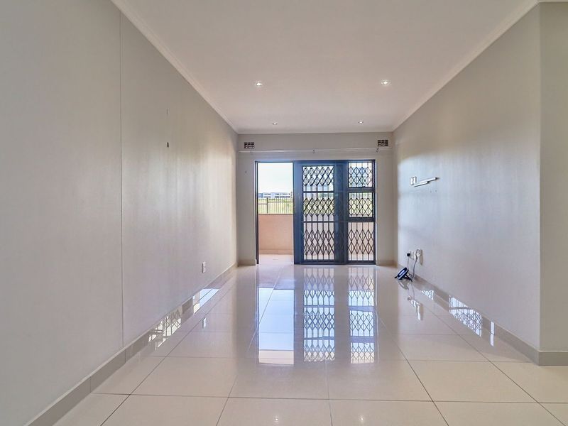 *Modern 1-Bedroom Apartment for Sale – Ridge Town Central, Umhlanga Ridge* - Photo 10