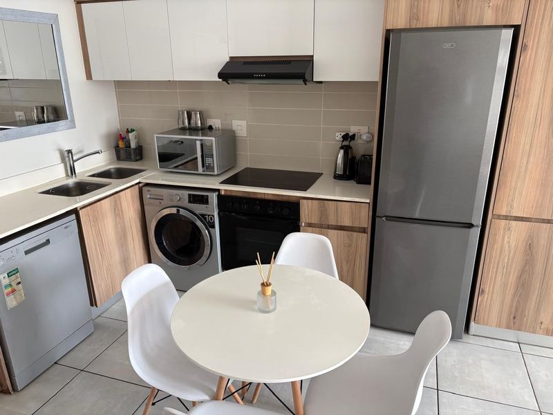 2 Bedroom Apartment - Photo 6