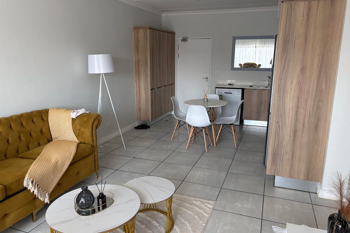 2 Bedroom Apartment - Photo 4