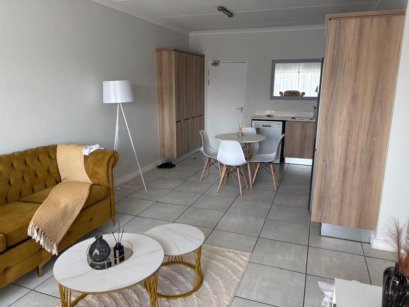 2 Bedroom Apartment - Photo 4