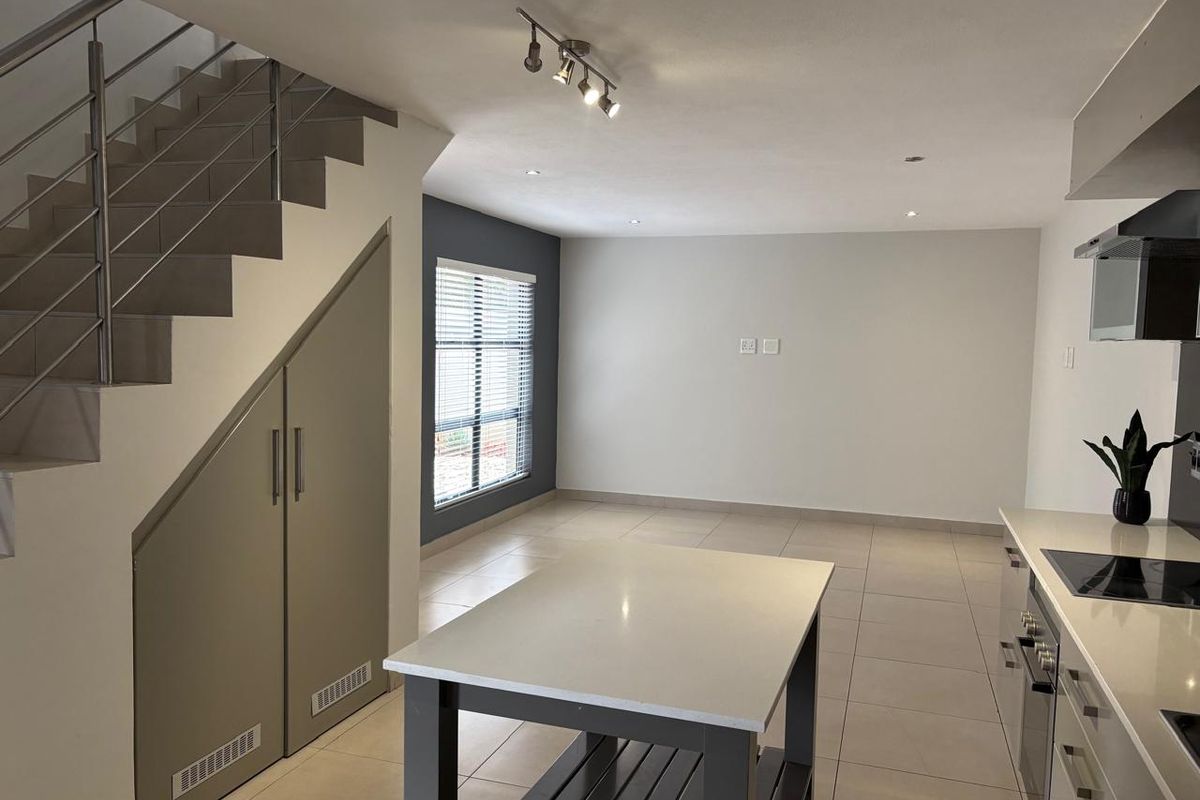 3 Bedroom Duplex - Photo 4