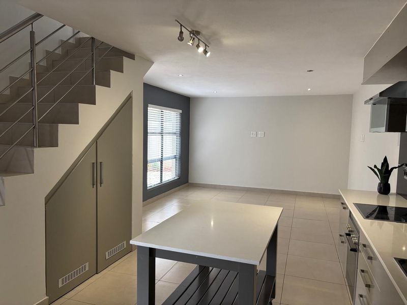 3 Bedroom Duplex - Photo 4