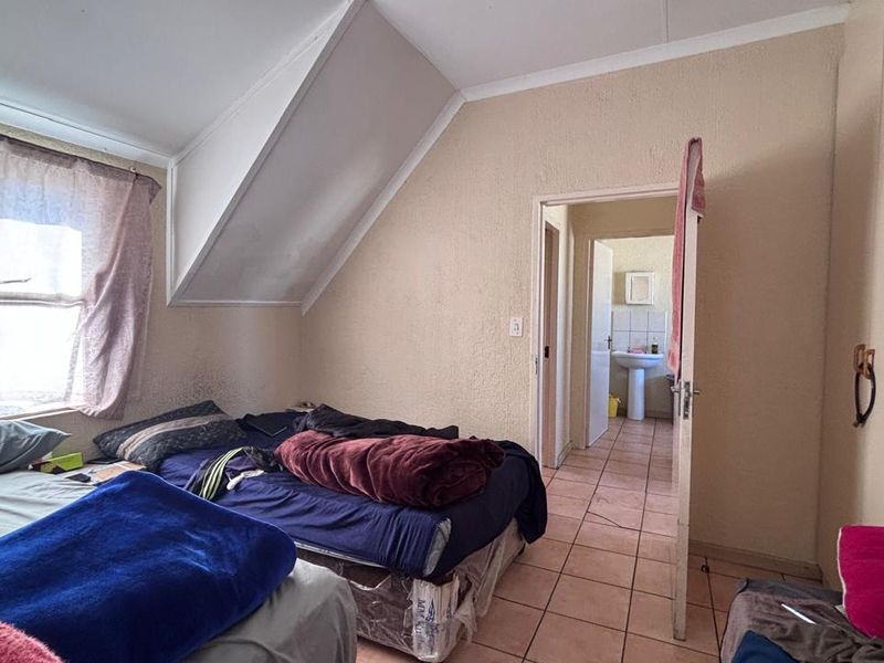 3 BEDROOM HOUSE TO LET - Photo 8