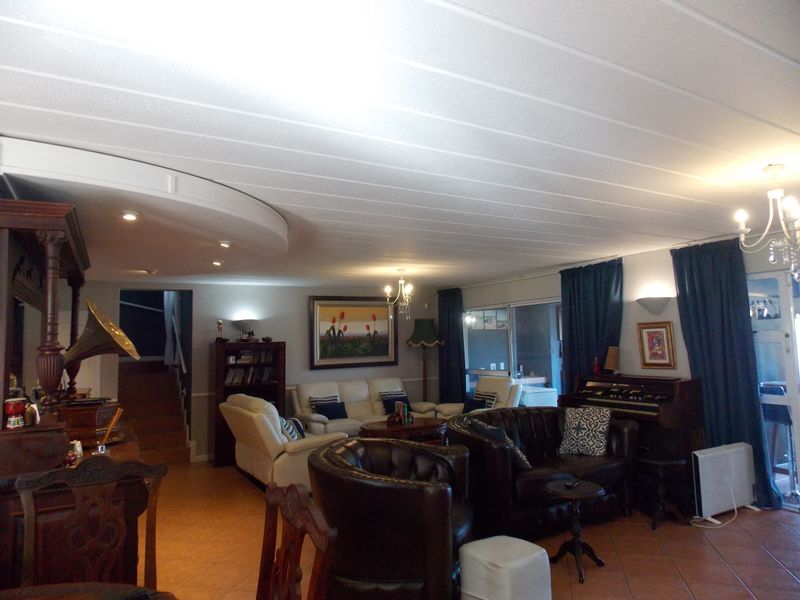 THE CROWN JEWEL OF CARIBBEAN BEACH CLUB ESTATE - Photo 8