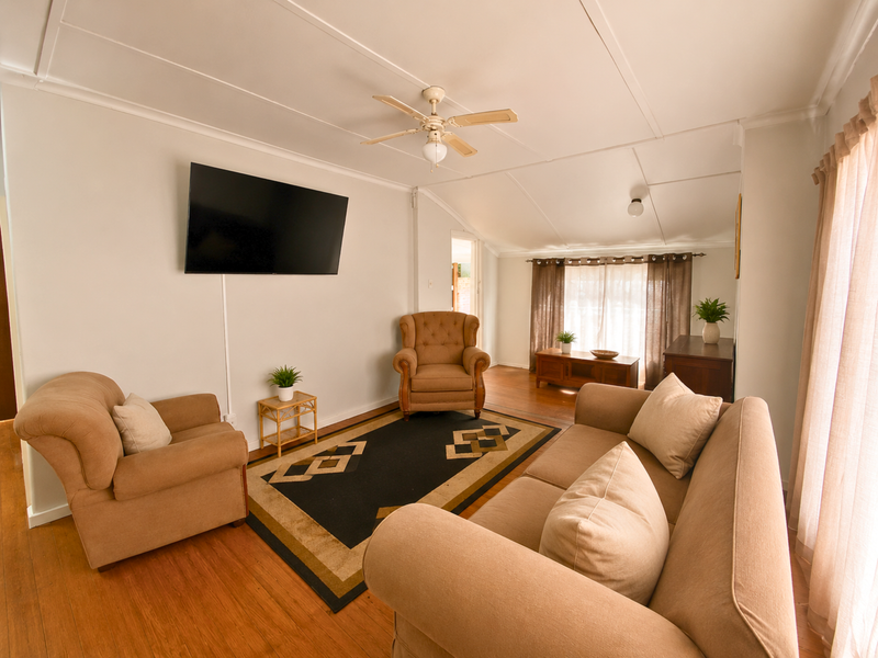 Spacious 4-Bedroom Home Available on a Short-Term Lease - Photo 8
