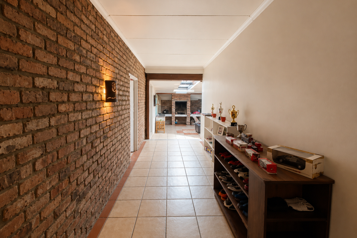 Spacious 4-Bedroom Home Available on a Long Term Lease - Photo 5