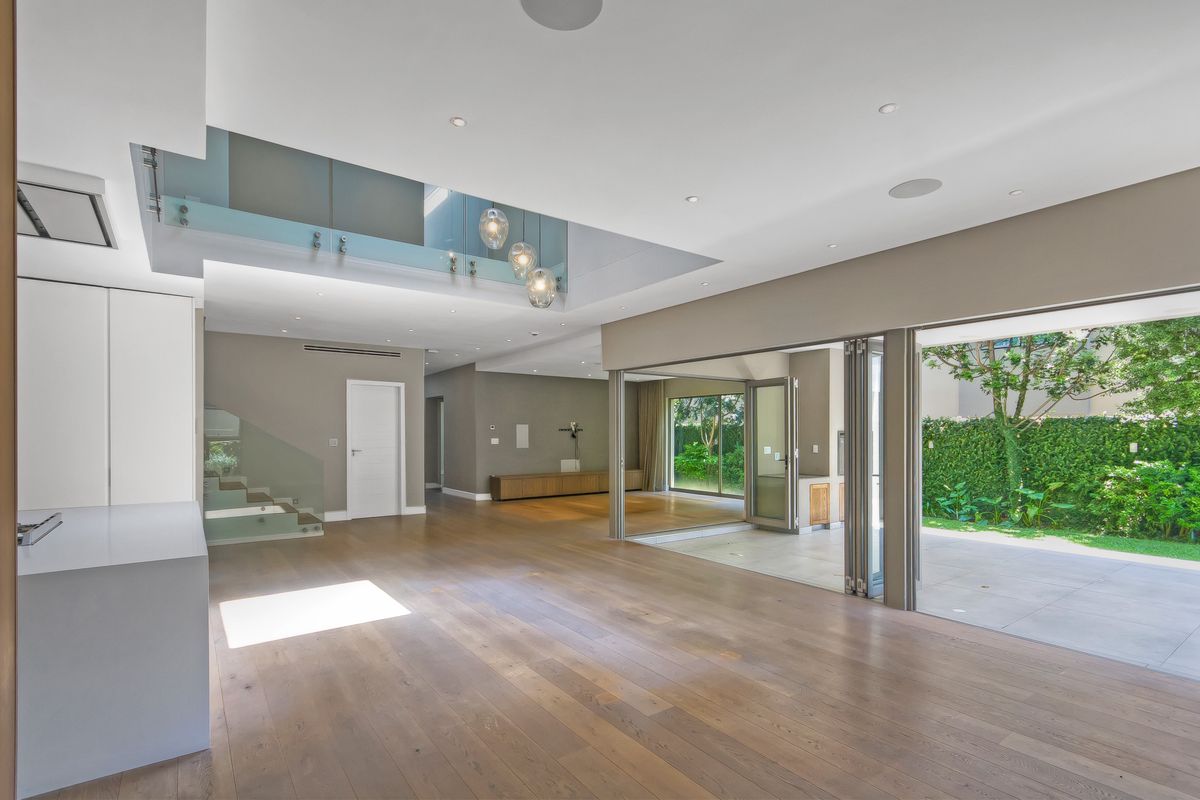 4/5 rn ENSUITE NICHE LUXURY HOME - Photo 5