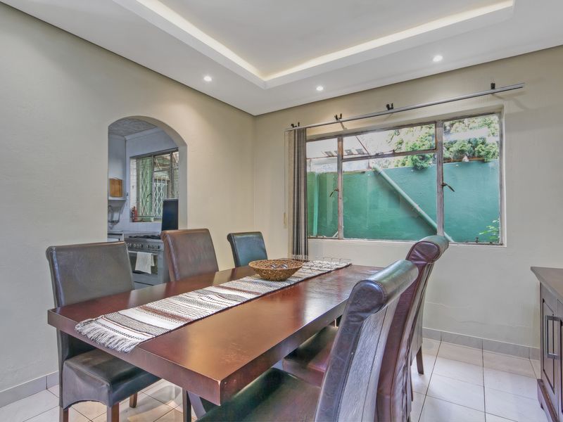 EXPEREINCE COMFORTABLE FAMILY LIVING IN THIS SPACIOUS  & WELL-DESIGNED CLUSTER STYLE HOME... - Photo 8
