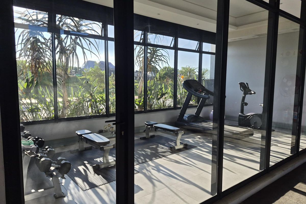 Stylish 2-Bedroom Apartment in Umhlanga Ridge – Modern Living in a Prime Location - Photo 3