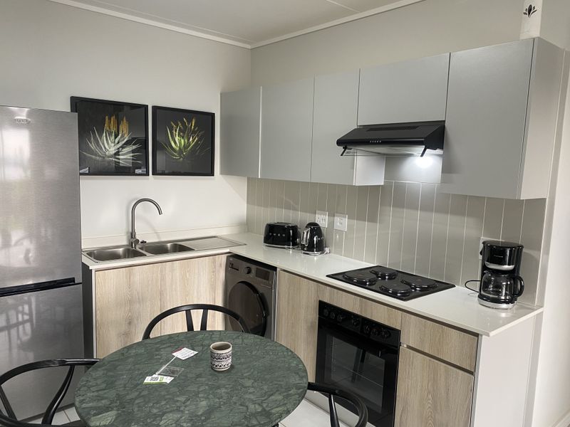 3 bedroom Apartment - Photo 3