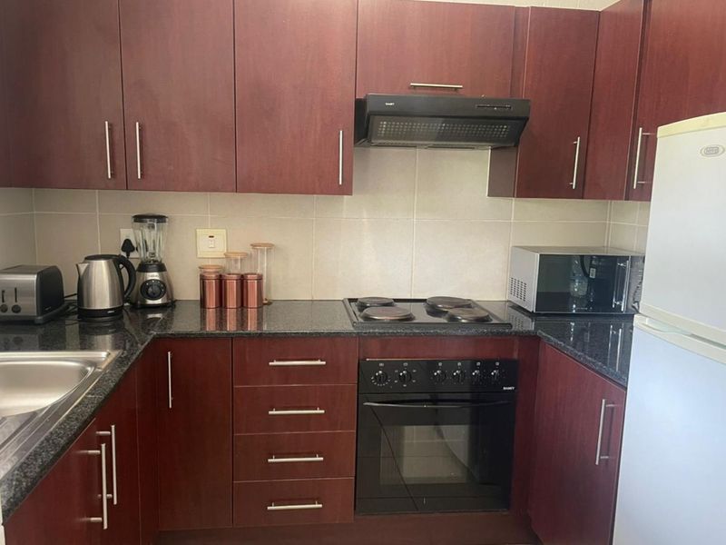 High-Yield Investment: Secure 1-Bedroom Apartment on 3rd Floor with Excellent Existing Tenant - Photo 6