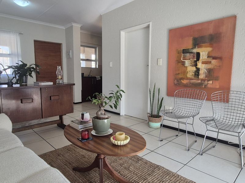 High-Yield Investment: Secure 1-Bedroom Apartment on 3rd Floor with Excellent Existing Tenant - Photo 4