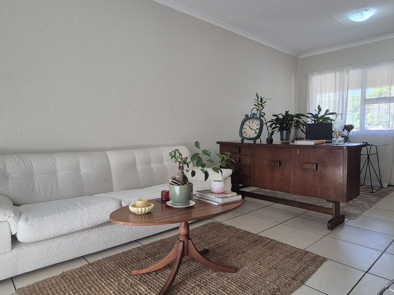 High-Yield Investment: Secure 1-Bedroom Apartment on 3rd Floor with Excellent Existing Tenant - Photo 3