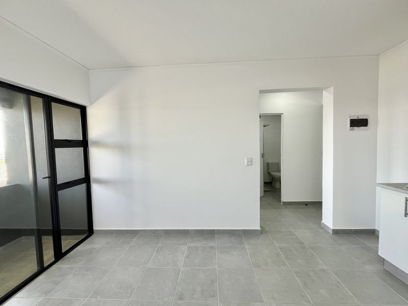 Brand-New Top Floor Living in Sheffield Hills - Photo 1