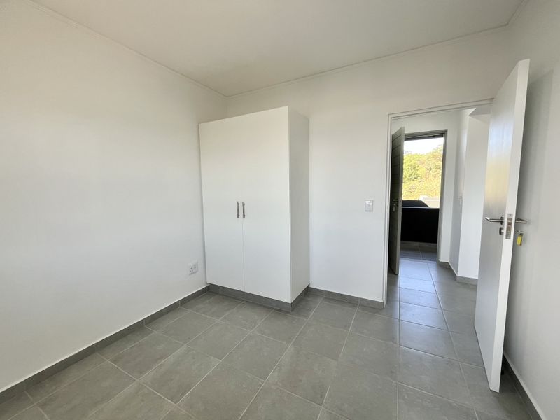 Brand-New Top Floor Living in Sheffield Hills - Photo 5