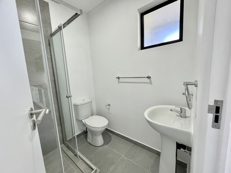 Brand-New Top Floor Living in Sheffield Hills - Photo 6