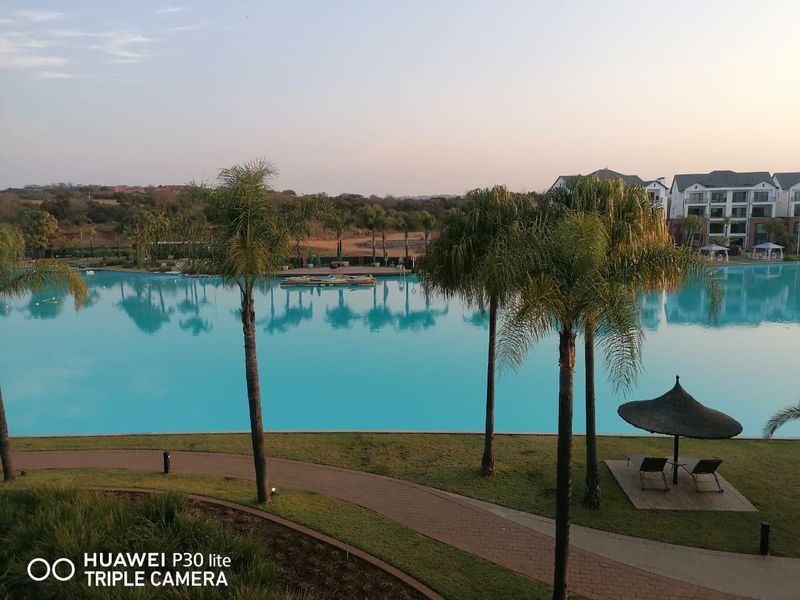 Apartment Rental Monthly In Pretoria - Photo 3