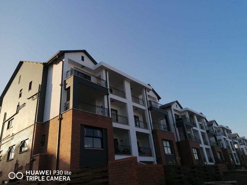 Apartment Rental Monthly In Pretoria - Photo 5